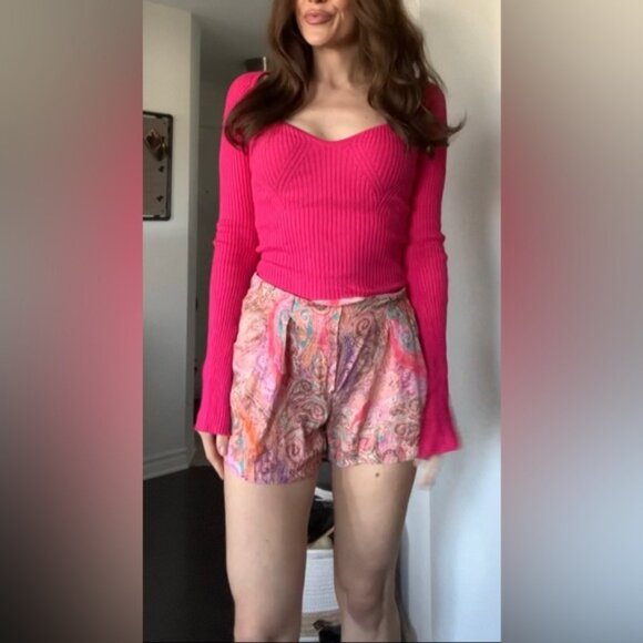 H&M Tops - H&M pink Bell sleeves top